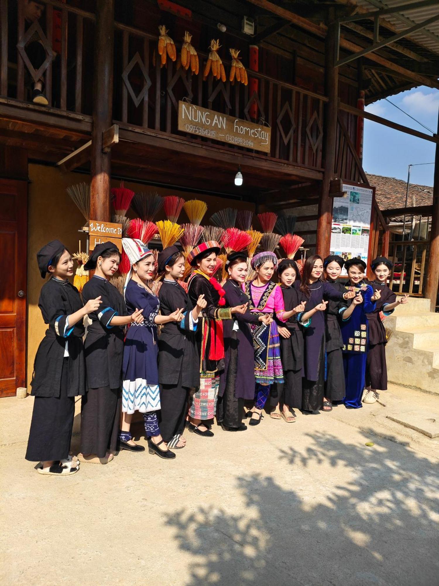 Nung An Homestay Quang Uyen Zewnętrze zdjęcie