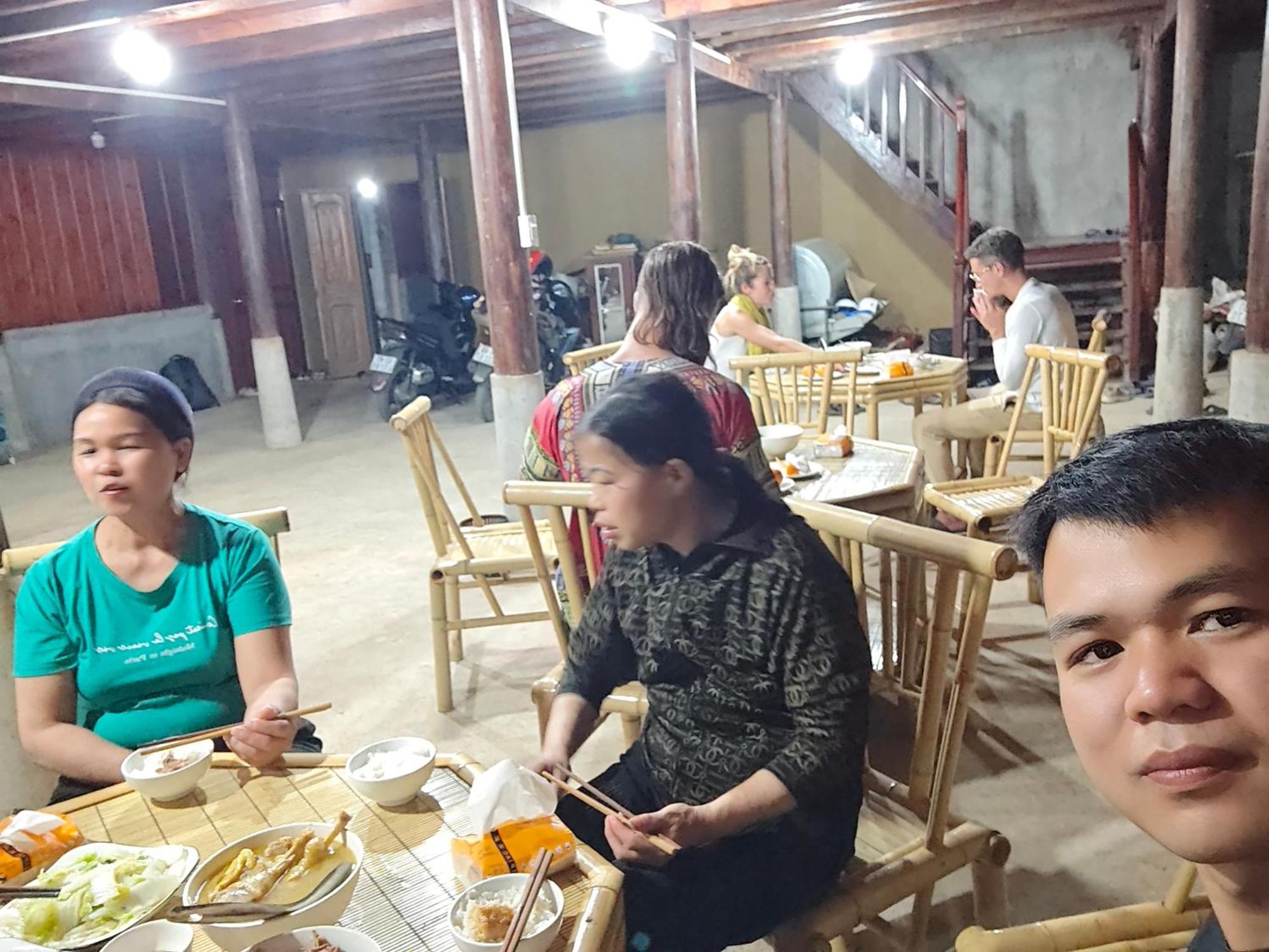 Nung An Homestay Quang Uyen Zewnętrze zdjęcie